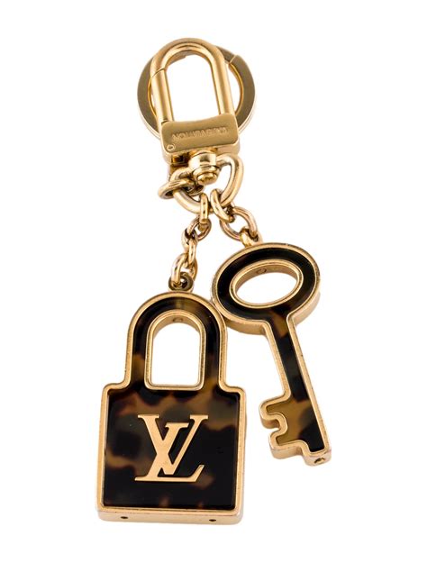 wholesale louis vuitton keychain